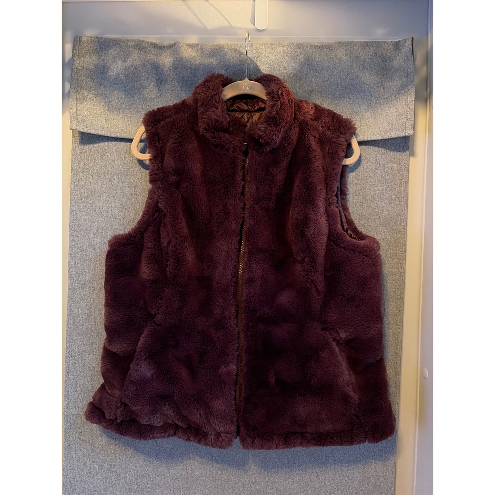 Nicole Miller Original Reversible Faux Fur Quilted Vest Burgundy Wine Large